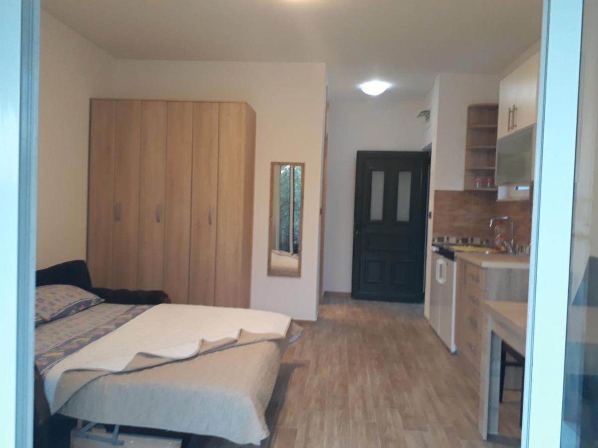 Apartmani Andrea Studio 헤르섹 외부 사진